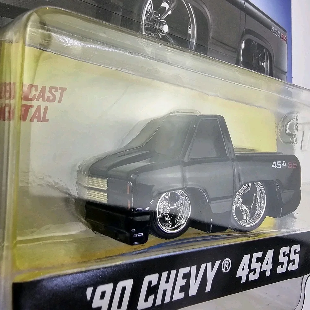 MGA Cartuned Series 6 90 Chevy‎ 454 SS Black Diecast Muscle Car Truck 08 New